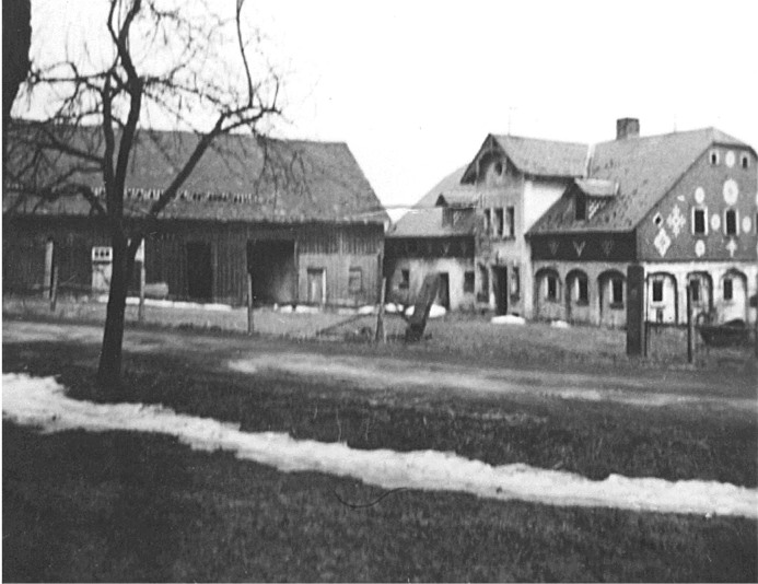 Königswalde Nr. 56 der Hof der Großeltern Pietschmann