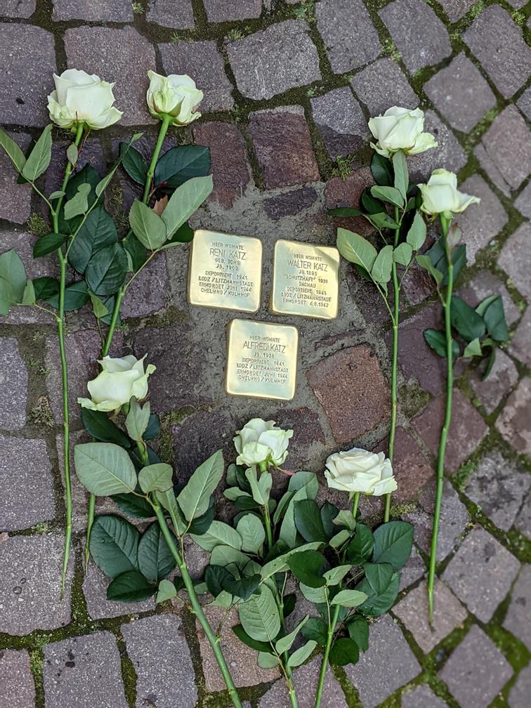 Stolpersteine vor der Nürnberger Straße 24